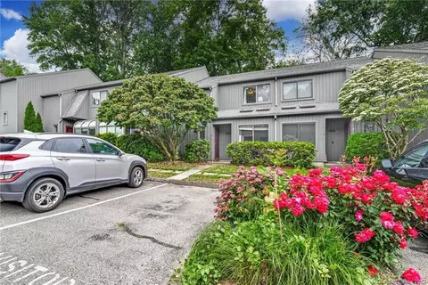 123 Old Belden Hill Rd #13, Norwalk, CT 06850
