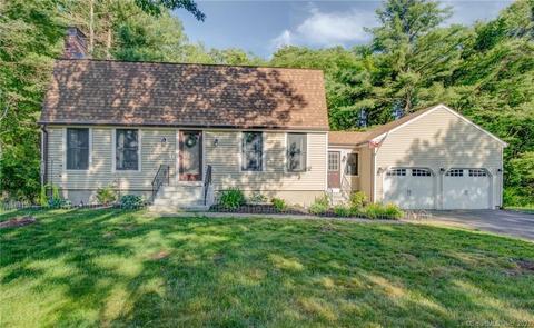 80 Lamplight Dr, Berlin, CT 06037
