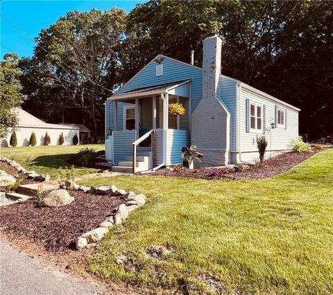 153 Edgemere Rd, Coventry, CT 06238