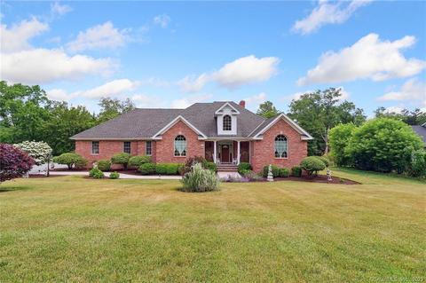 50 Fairmount Dr, Danbury, CT 06811