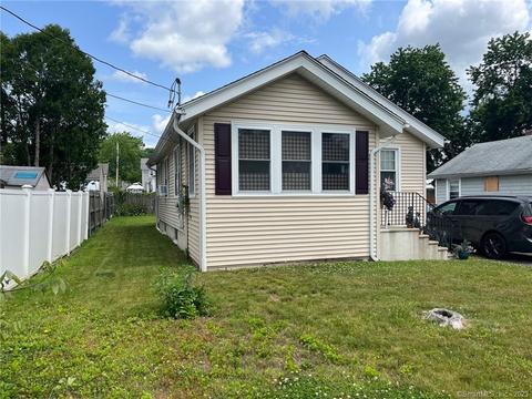 10 Rowland St, Stratford, CT 06614