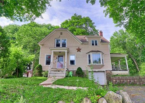 21 Cottage Pl, Watertown, CT 06779