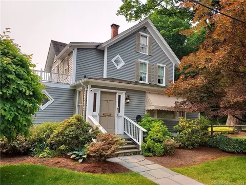 57 Village St, Deep River, CT 06417