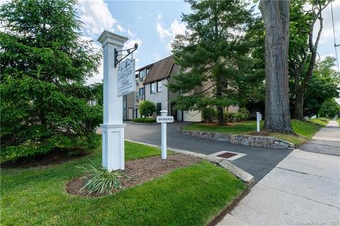 13 Radio Pl #13, Stamford, CT 06906