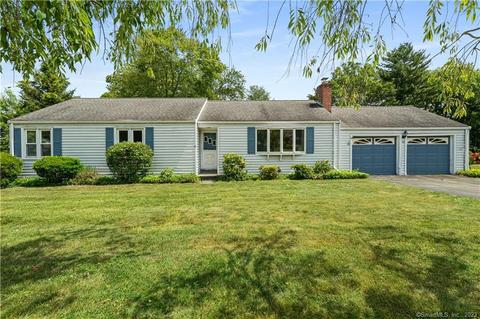 12 Thorburn Ave, Trumbull, CT 06611