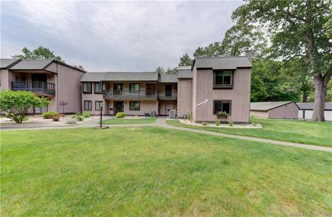 46 Village Rd #46, Southington, CT 06489