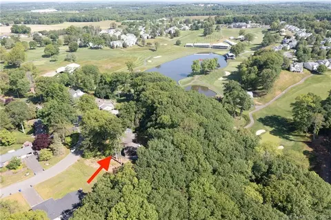 22 Glenwood Ter, Cromwell, CT 06416