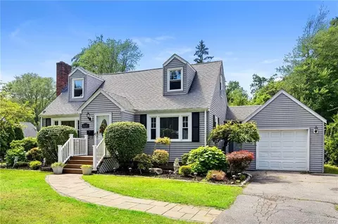1119 Matianuck Ave, Windsor, CT 06095