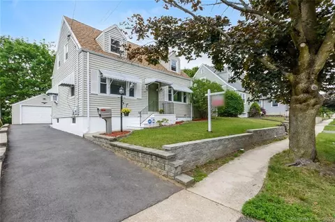 65 Swanson Ave, Stratford, CT 06614