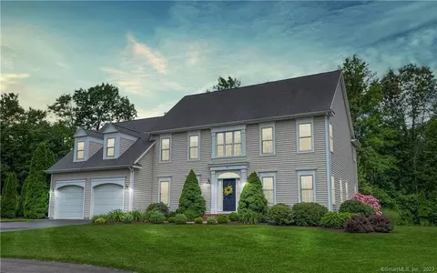 45 Balsam Lndg, Glastonbury, CT 06033