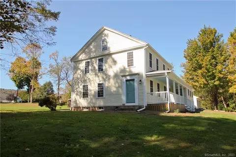 2032 Oak St, Suffield, CT 06093