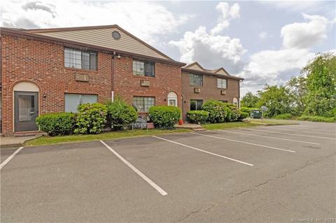 100 Mark Ln #B4, Waterbury, CT 06704
