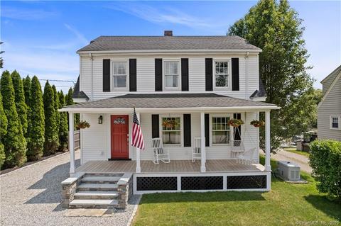 52 Hatch St, Stonington, CT 06355