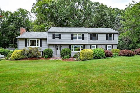 49 Surrey Ln, Glastonbury, CT 06033