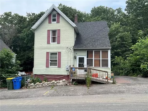 31 Yale St, Waterbury, CT 06704