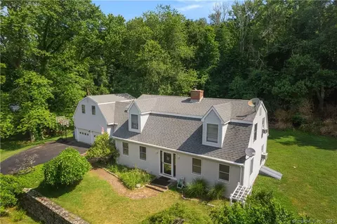 14 Campion Ave, Norwich, CT 06360