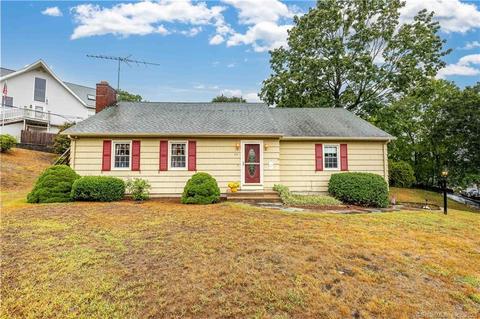 73 Myrtle St, Shelton, CT 06484