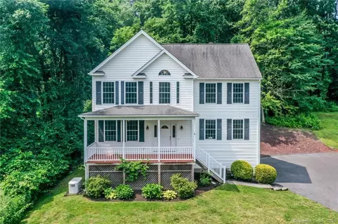 5 Lillinonah Dr, Brookfield, CT 06804