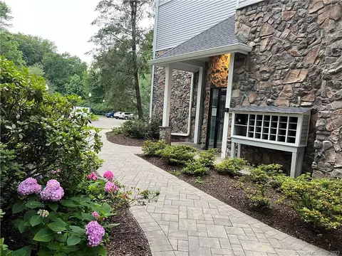 105 Richards Ave #2306, Norwalk, CT 06854