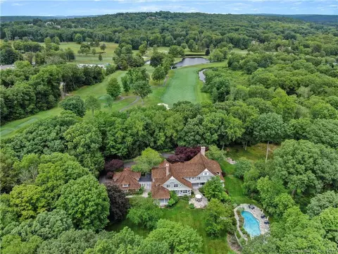 711 Mayflower Ln, Weston, CT 06883