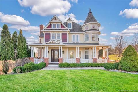 33 Turnberry Rd, Wallingford, CT 06492