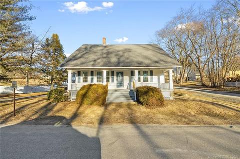 13 Church St, Moosup, CT 06354