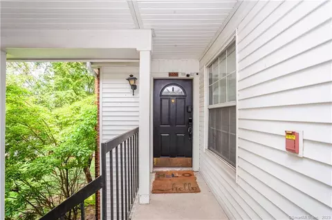 31 High St #8206, East Hartford, CT 06118