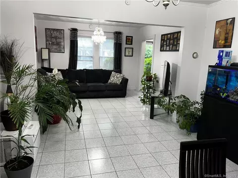 546 Hillside Ave, Hartford, CT 06106