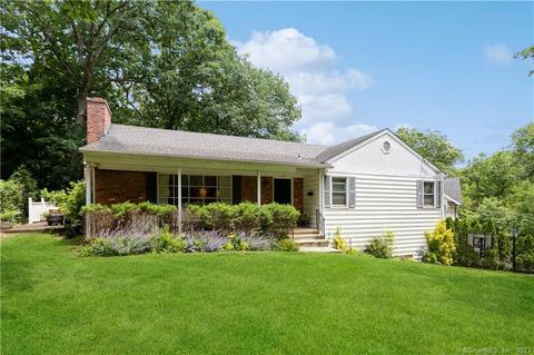 29 Dandy Dr, Greenwich, CT 06807