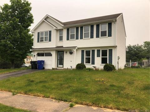 32 Blinkoff Ct #1, Torrington, CT 06790