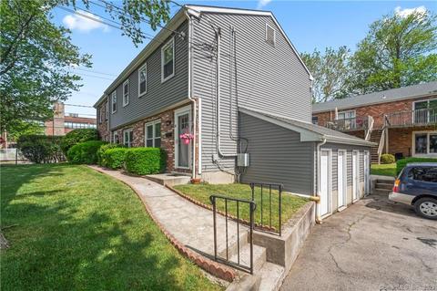 8 Windell Pl #8, Stamford, CT 06906