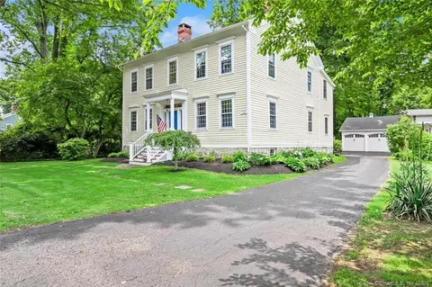 1837 Huntington Tpke, Trumbull, CT 06611