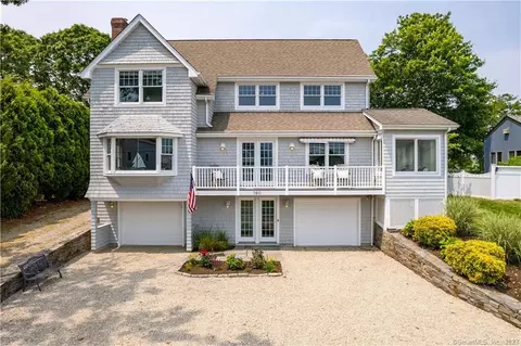 160 Shore Rd, Clinton, CT 06413