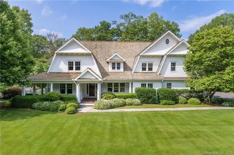 70 Chelsea Pl, Ridgefield, CT 06877