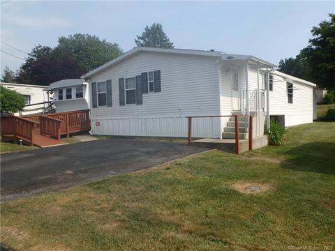 48 C St, Groton, CT 06340
