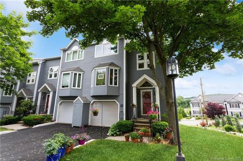 8 South St #A6, Danbury, CT 06810