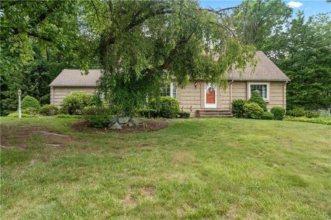 28 Iris Ct, Cheshire, CT 06410