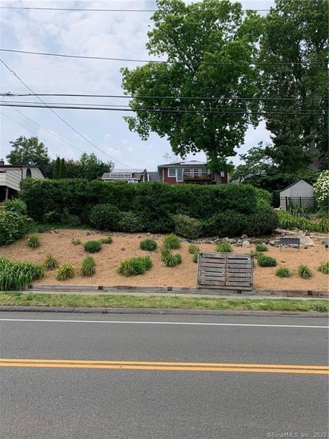 69 Edgefield Ave, Milford, CT 06460