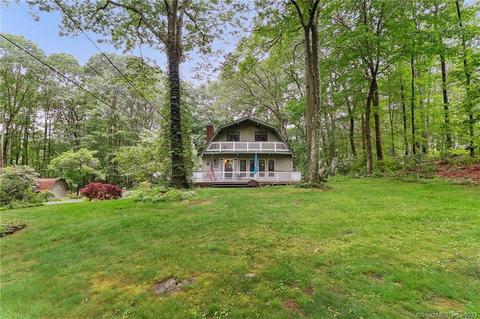 7 Cooper Rd, Danbury, CT 06811