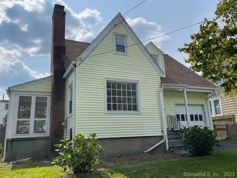 117 Wyoming St, Stratford, CT 06614