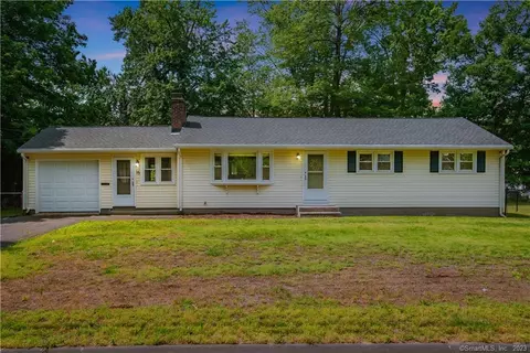15 Barrett Rd, Enfield, CT 06082