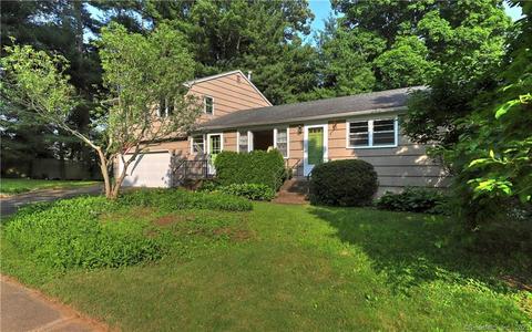 132 Tumblebrook Rd, Milford, CT 06460