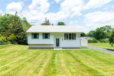 180 Plumb Rd, Middletown, CT 06457