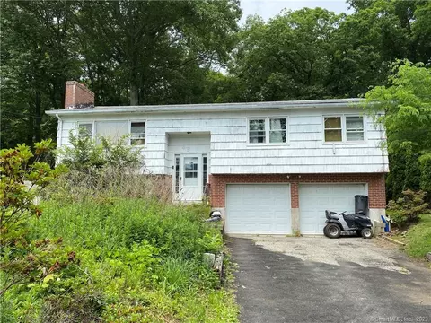 46 Marshall St, Milford, CT 06461