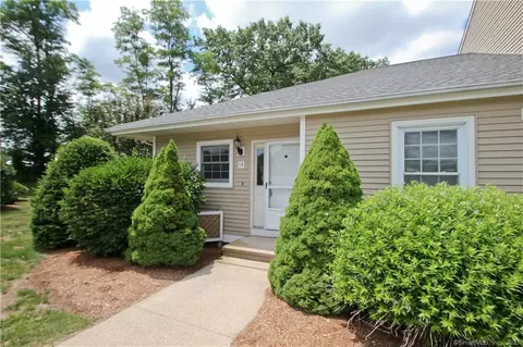 5 The Hamlet #F, Enfield, CT 06082