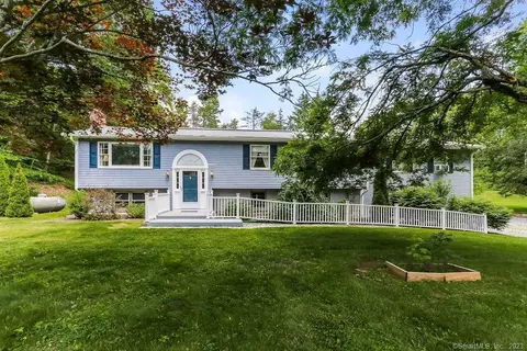 64 Lakeshore Dr, New Hartford, CT 06057