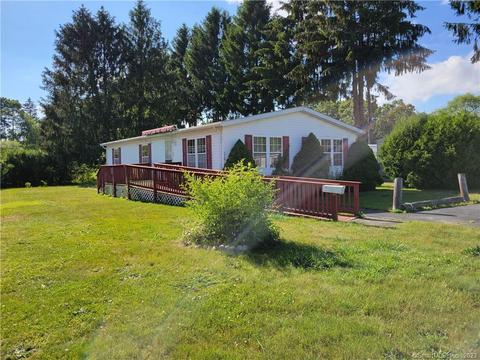 176 F St, Groton, CT 06340