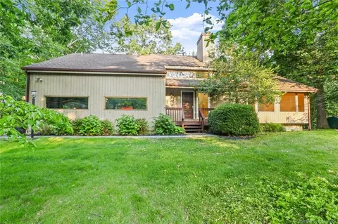 5 Tall Pines Dr, Weston, CT 06883