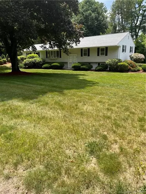 6 Pine Dr, East Windsor, CT 06016