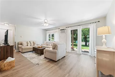 85 Old Town Rd #61, Vernon, CT 06066